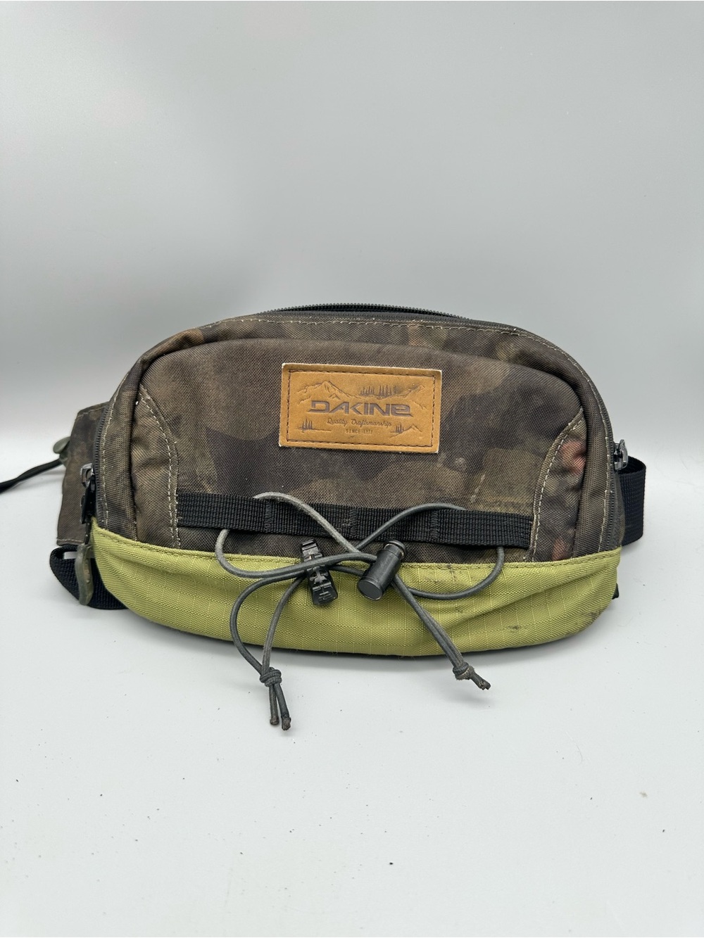 Dakine Hot Laps 1.5L Waist Pack Camo Green Mountain Bike Hip Bag S16 10000444